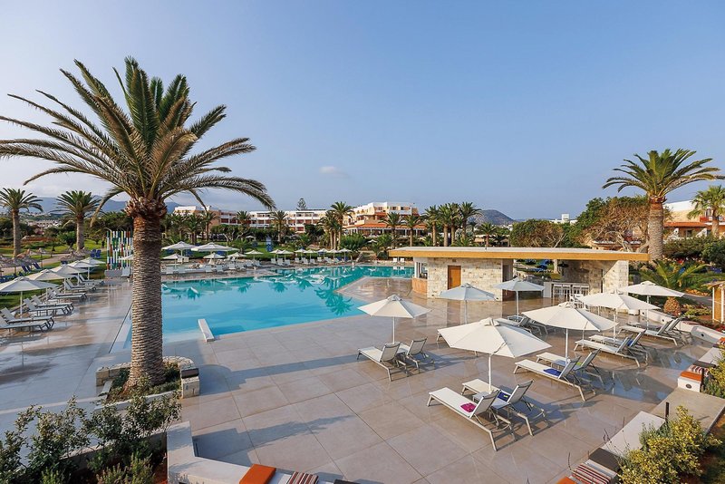 Anissa Beach & Village 8
