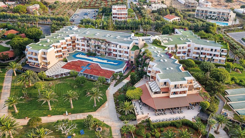 Anissa Beach & Village 9