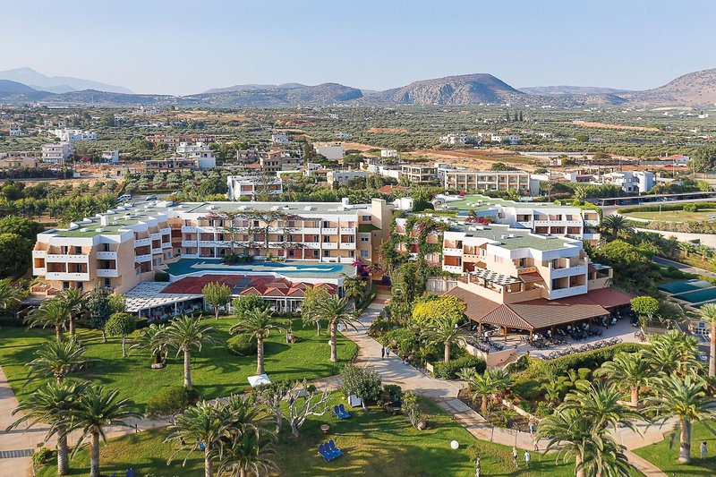 Anissa Beach & Village 10