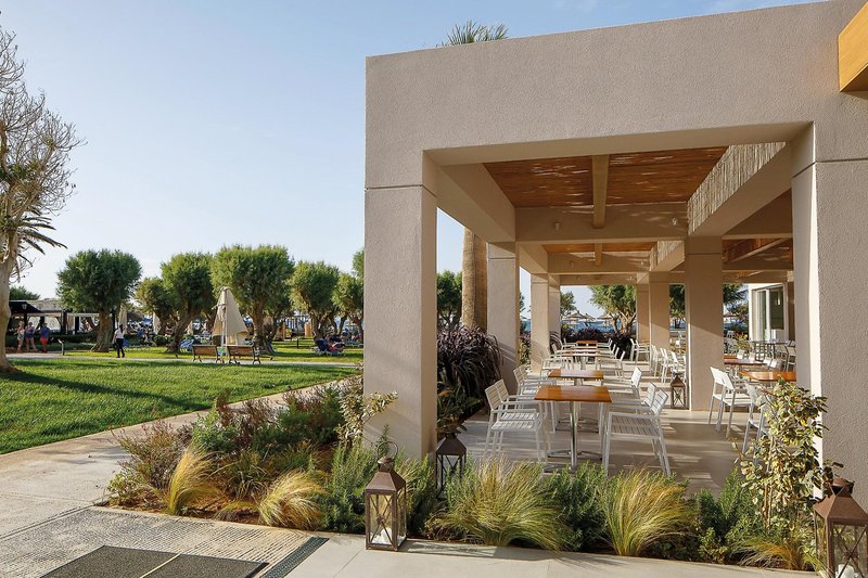 Anissa Beach & Village 21