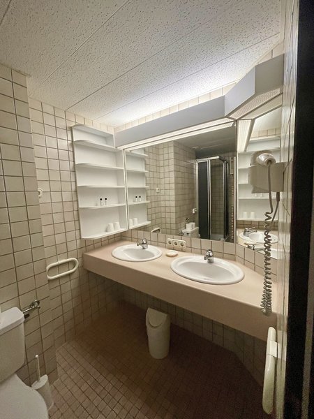 Aquantis Bensersiel 6 - Bathroom Example