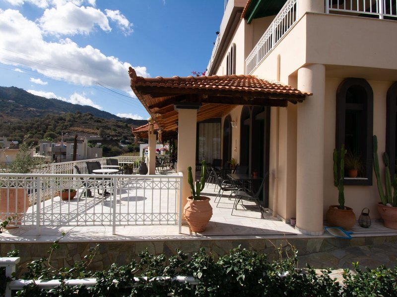 Aquarius Apartments 1