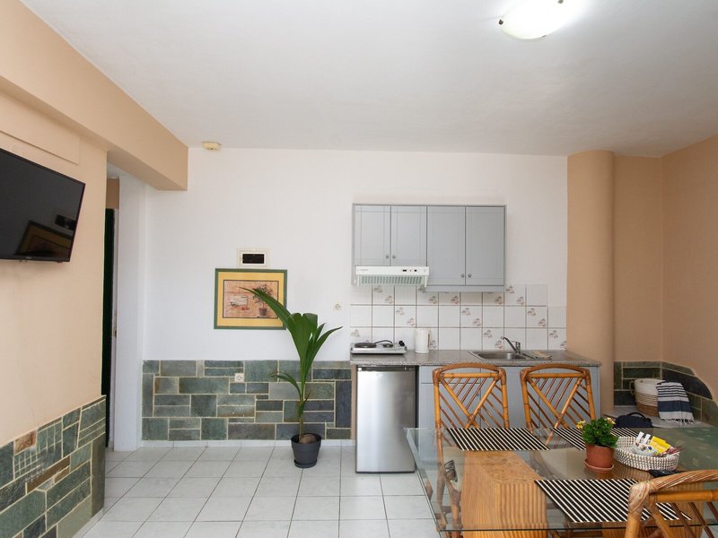 Aquarius Apartments 14