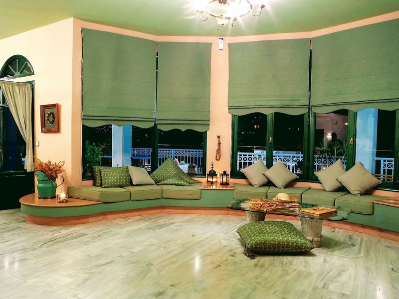 Aquarius Apartments 24