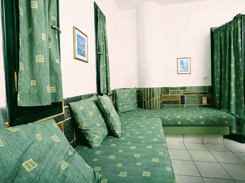 Aquarius Apartments 34