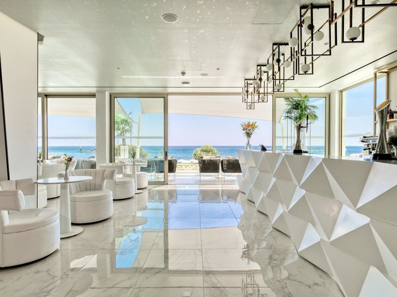 Louis Ivi Mare 29