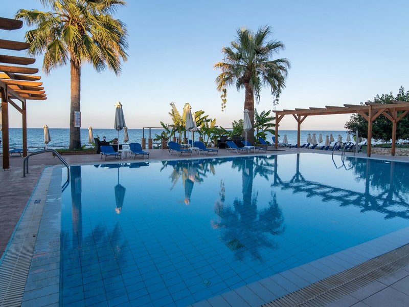 Belussi Beach Hotel 6