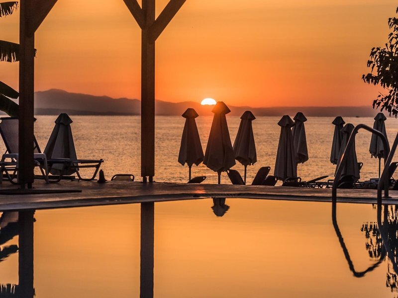 Belussi Beach Hotel 12