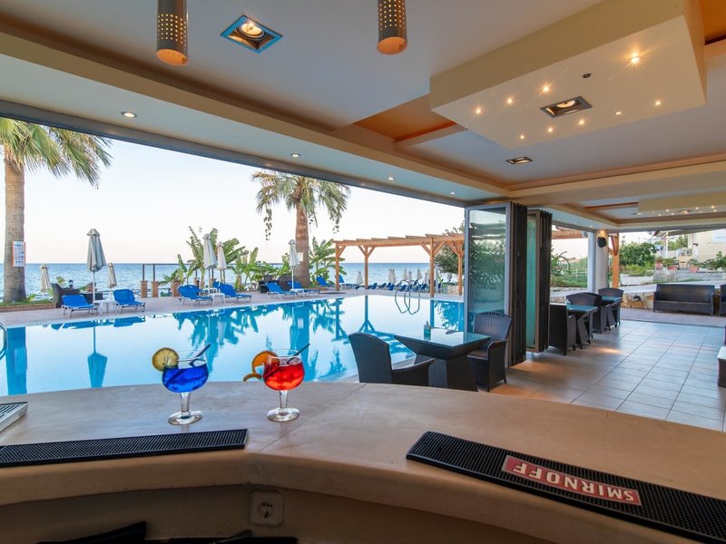 Belussi Beach Hotel 24