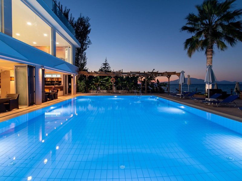 Belussi Beach Hotel 25