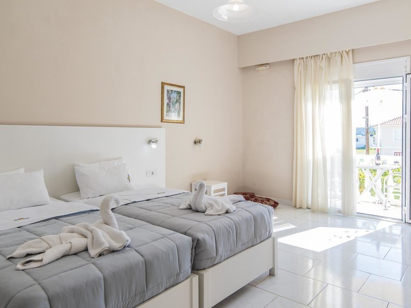 Belussi Beach Hotel 27