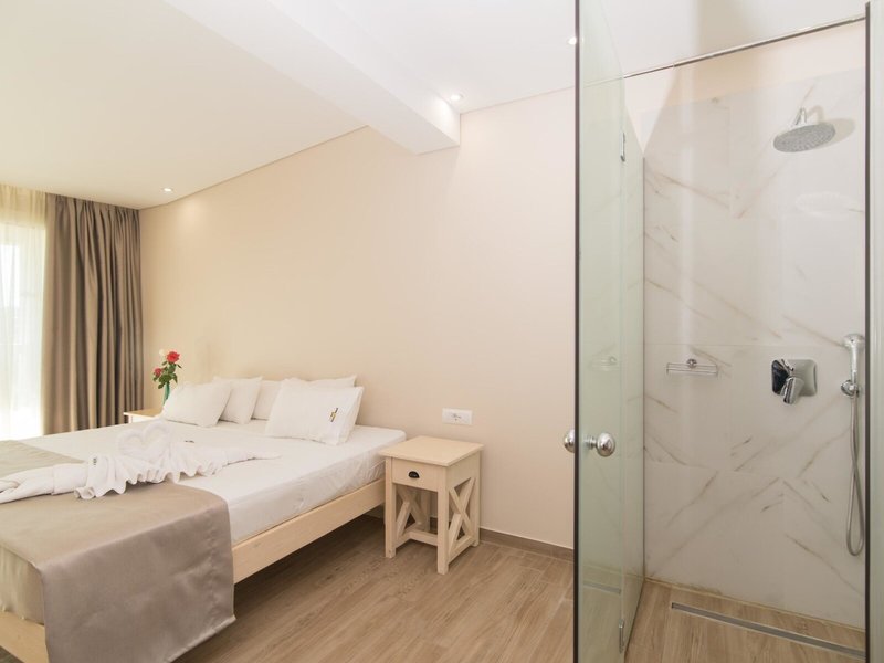 Belussi Beach Hotel 32