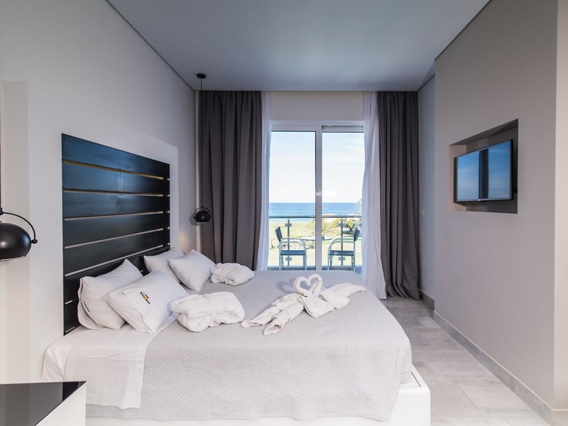 Belussi Beach Hotel 39