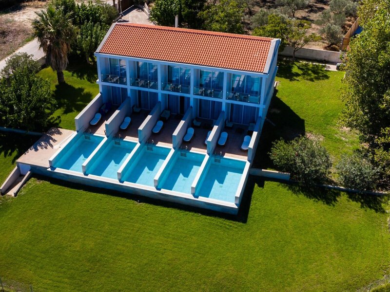 Belussi Beach Hotel 40