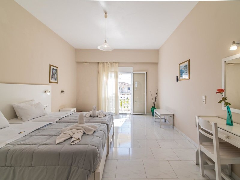 Belussi Beach Hotel 42