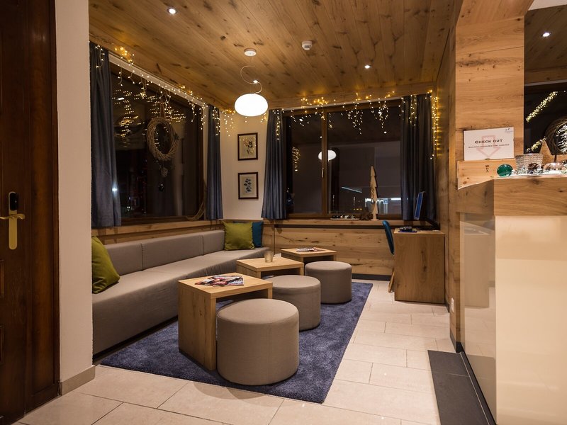 Swiss Budget Alpenhotel Täsch 9