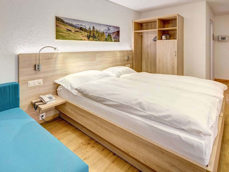 Swiss Budget Alpenhotel Täsch 36