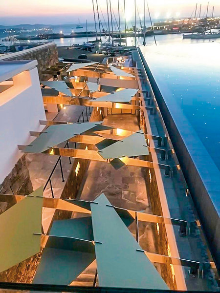 Mykonos Riviera Hotel & Spa 16