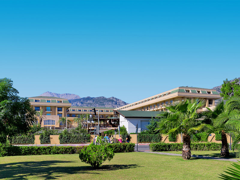 Crystal Deluxe Resort & Spa 19