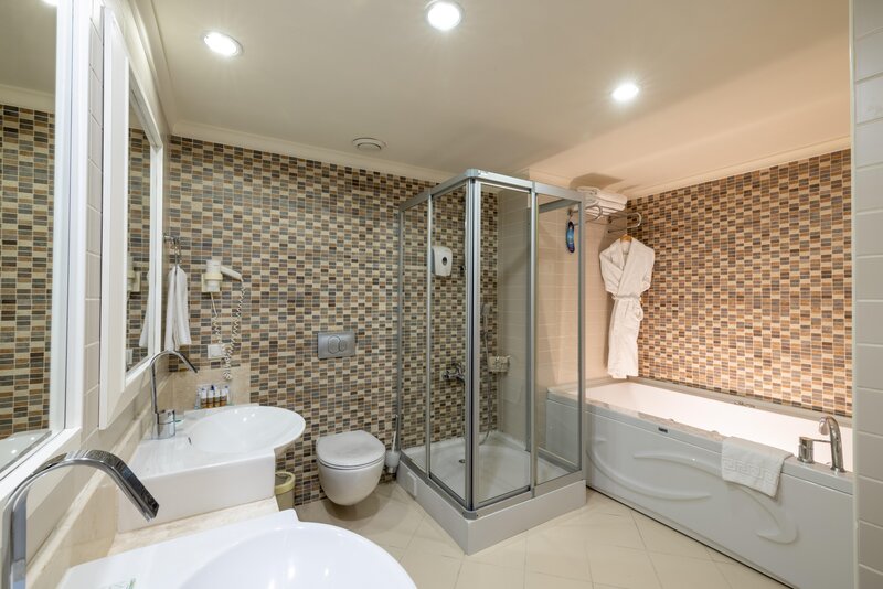 Crystal Deluxe Resort & Spa 77