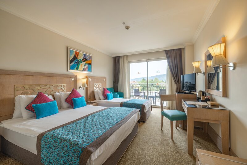 Crystal Deluxe Resort & Spa 61