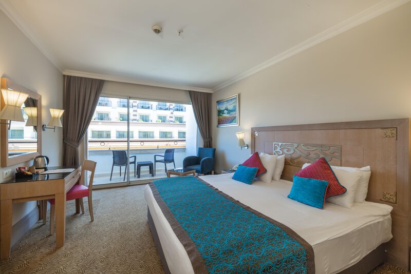 Crystal Deluxe Resort & Spa 75