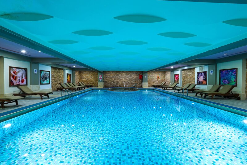 Crystal Deluxe Resort & Spa 85