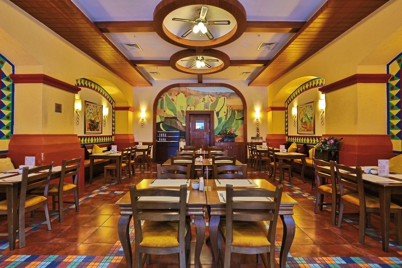 Crystal Deluxe Resort & Spa 19