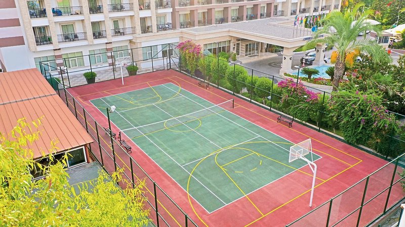 Crystal Deluxe Resort & Spa 33