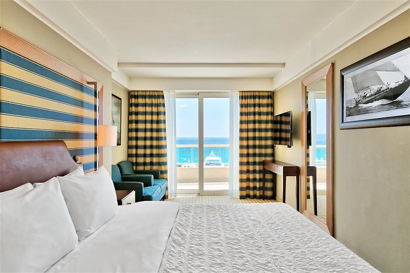 Le Meridien Lav 1