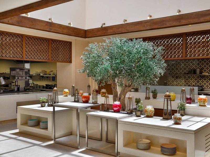 Jumeirah Al Wathba Desert Resort & Spa 8