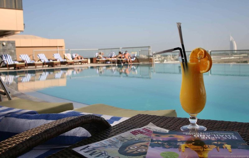 Two Seasons Hotel & Apartments  1