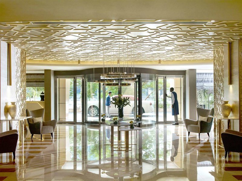 Two Seasons Hotel & Apartments  9