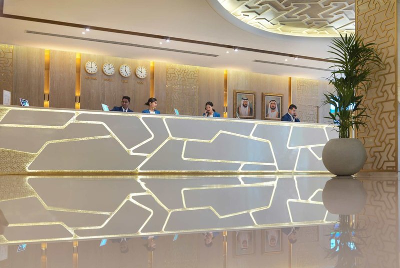 Two Seasons Hotel & Apartments  10