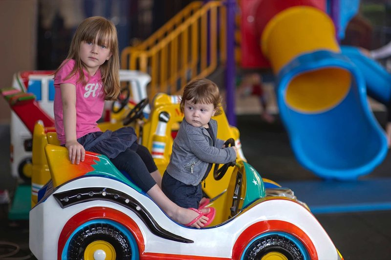 Two Seasons Hotel & Apartments  34