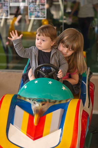 Two Seasons Hotel & Apartments  35