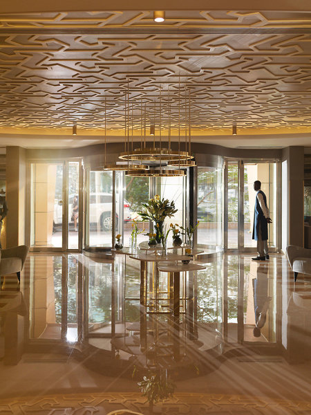 Two Seasons Hotel & Apartments  3