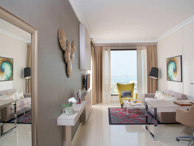 Two Seasons Hotel & Apartments  12