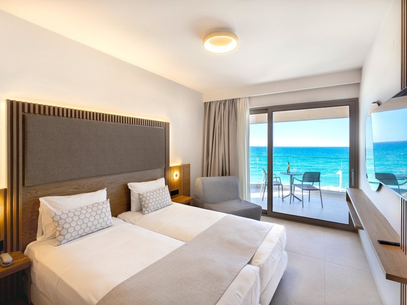 Archipelagos Hotel 40