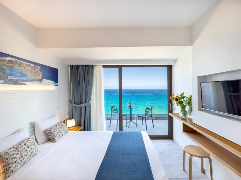 Archipelagos Hotel 41