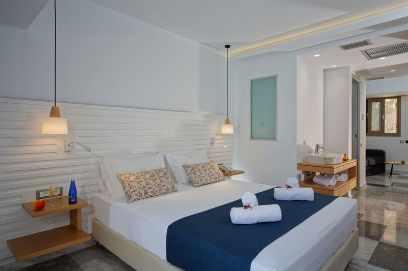 Archipelagos Hotel 24