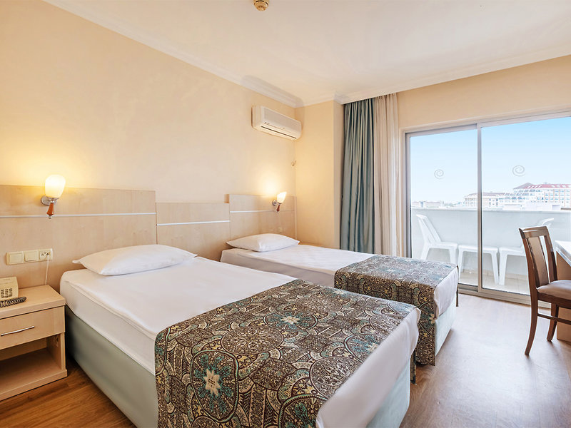 Side Town Hotel by Z Hotels  4