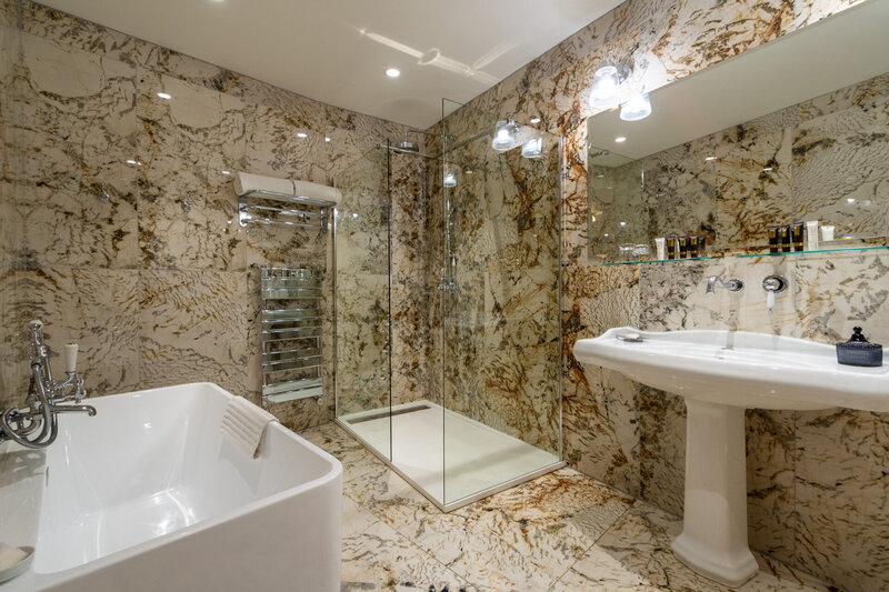 Demeure Loredana 16 - Bathroom Example