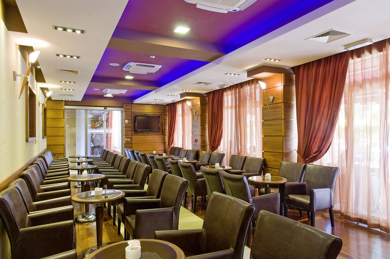 Hotel Plaža Omiš 10