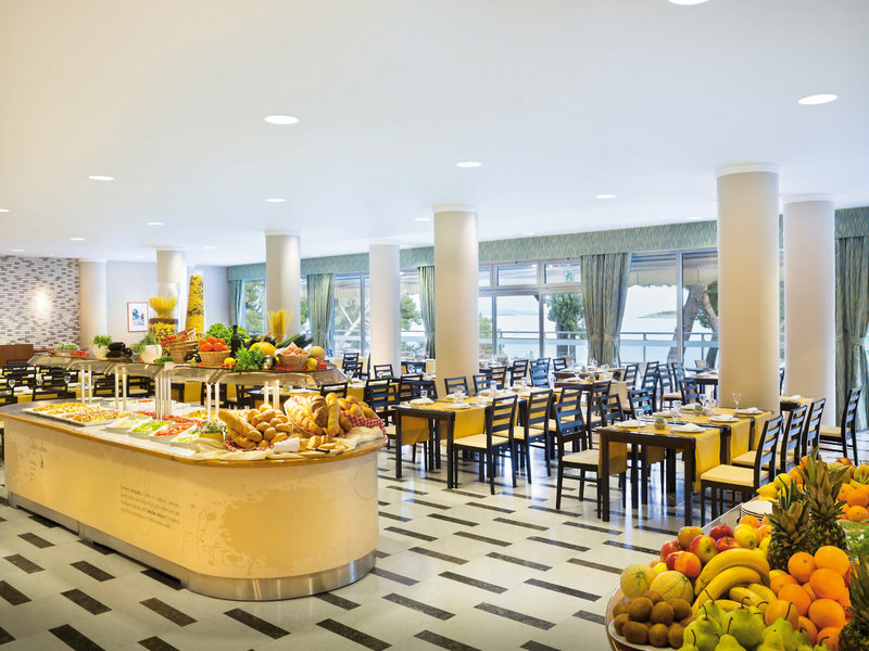 Aminess Grand Azur 24