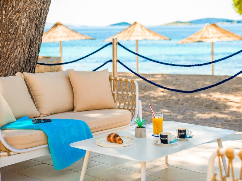 Aminess Grand Azur 28