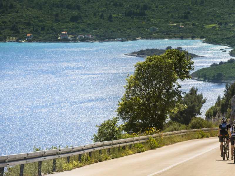 Aminess Grand Azur 30