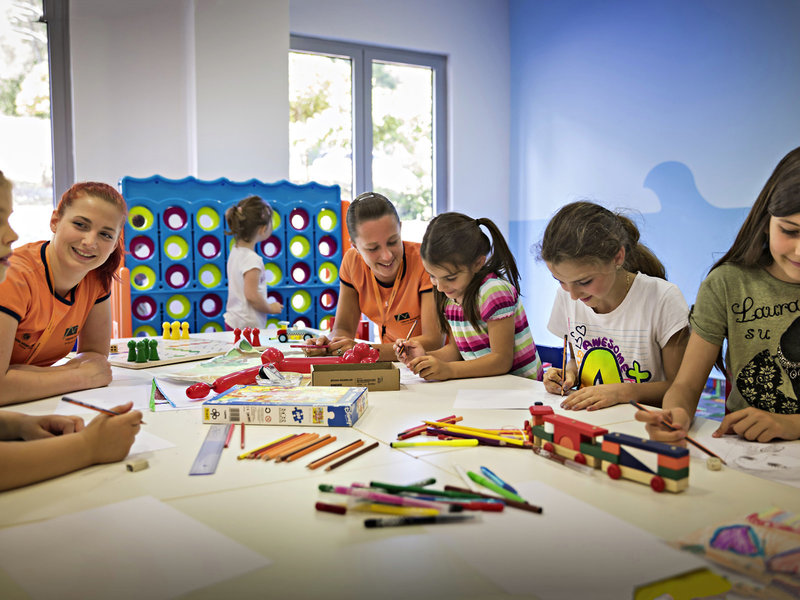 Aminess Grand Azur 34