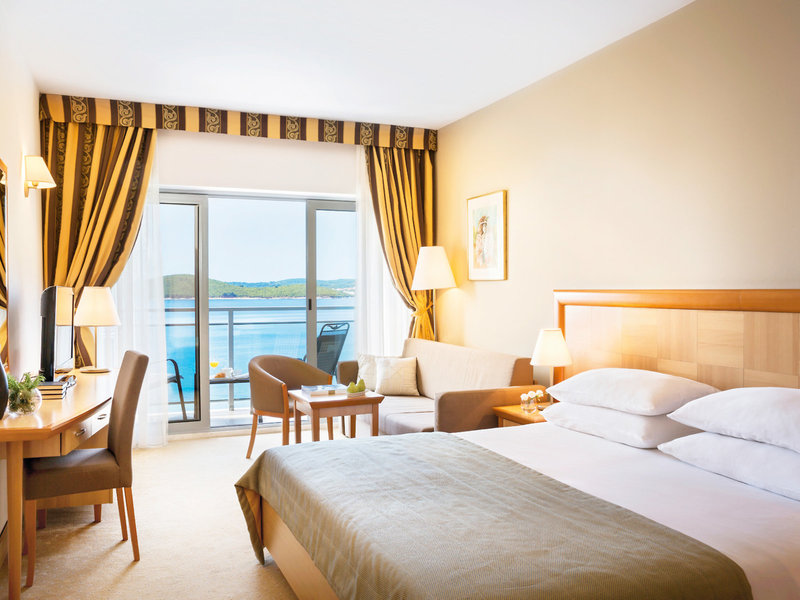 Aminess Grand Azur 36