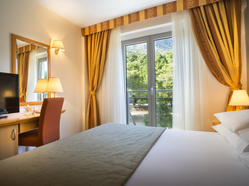 Aminess Grand Azur 38